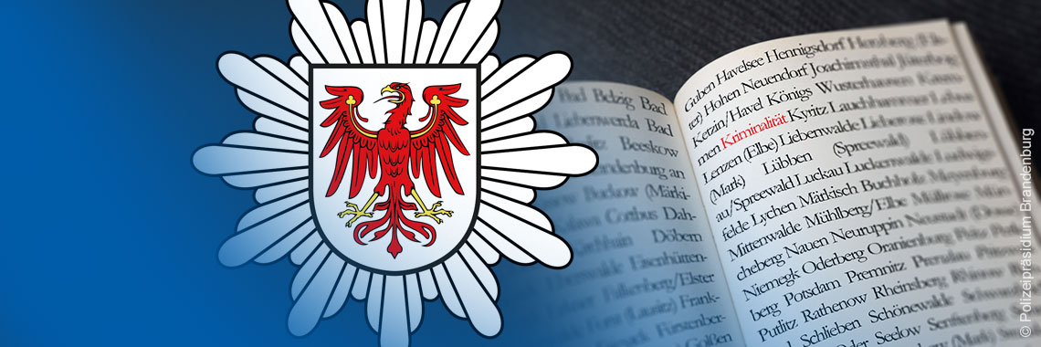 Bild: Headerbild anlässlich der polizeilichen Kriminalstatistik 2023 mit einem Buch in dem Ortsnamen des Landes Brandenburg aneinandergereiht stehen