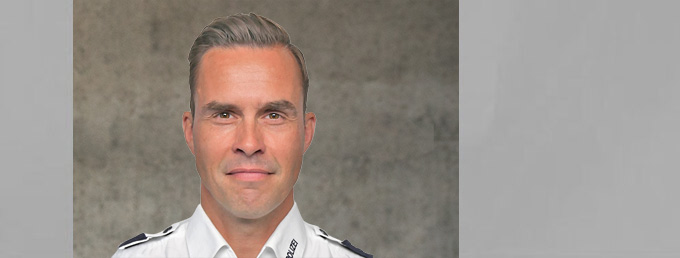 Banner mit Porträtfoto von Herr Ziolkowski
