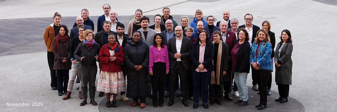 Gruppenfoto der Mitglieder des Integrationsbeirates im November 2025