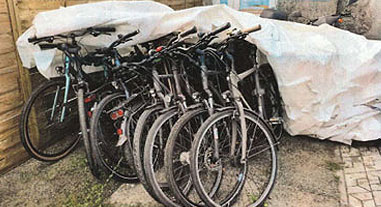 Teaserbild mit einem Foto gestohlener Fahrräder am Fundort in Velten