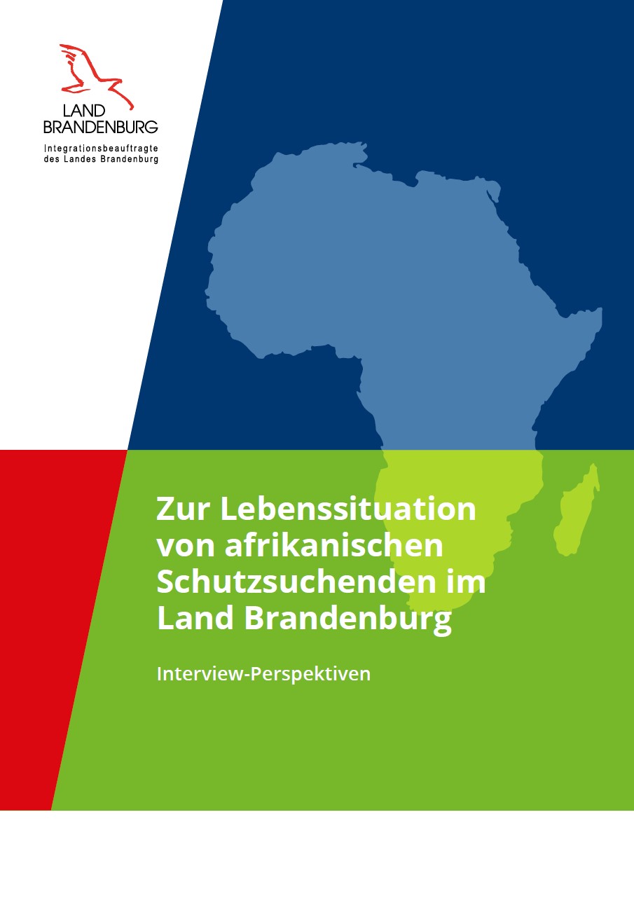Bild vergrößern (Bild: Titelseite der Broschüre mit dem Titel Lebenssituation afrikanischer Schutzsuchender im Land Brandenburg)