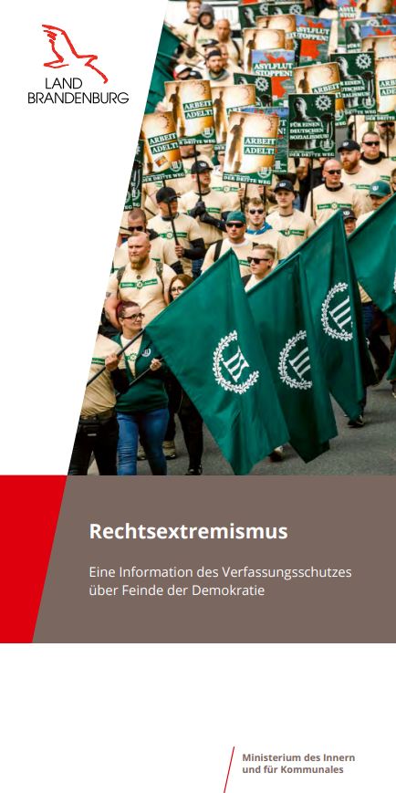 Bild vergrößern (Bild: Vorschaubild des Faltblattes mit dem Titel Feinde der Demokratie - Rechtsextremismus)