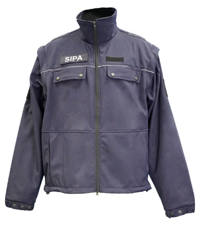 Vorderansicht der Sommer-Funktionsjacke der SiPa in Übergröße