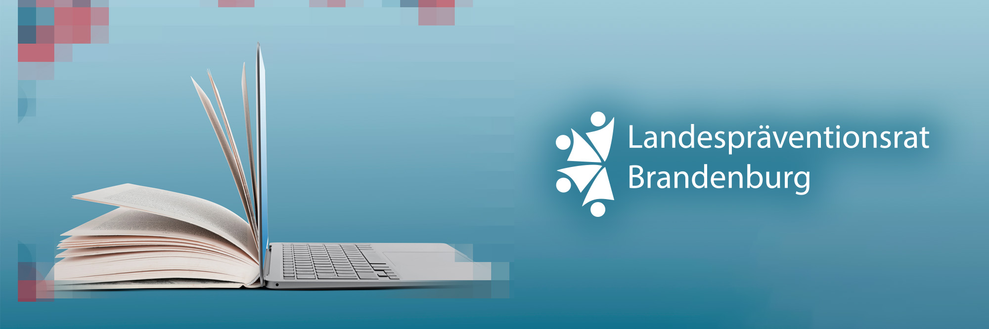 Symbolbild für Webinare mit Laptop und Buch